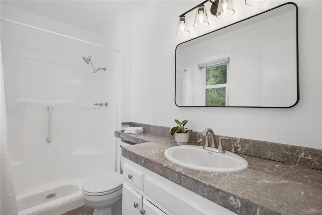 Photo of 6783 Robbins Way