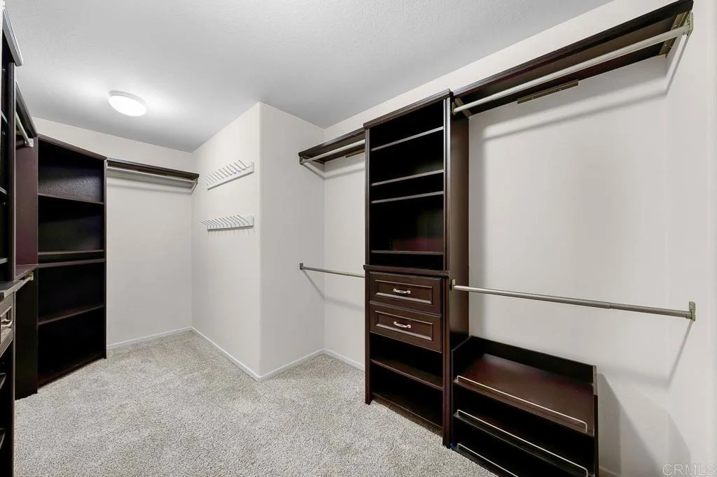 Photo of 1498 Ewing Drive