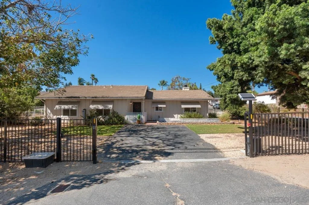 Photo of 1242 Hillcrest Lane