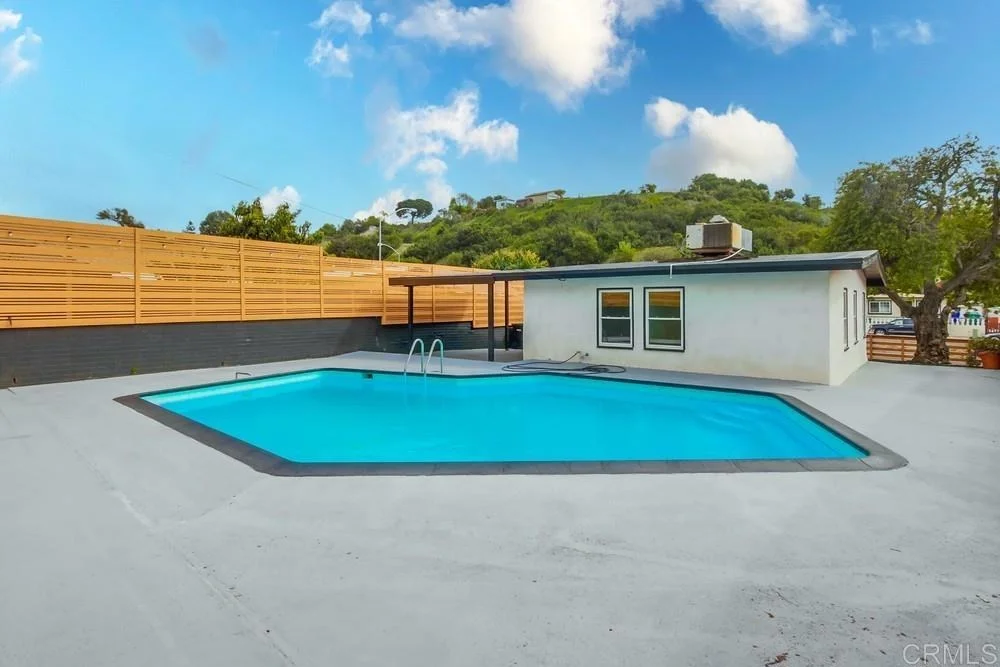 Photo of 5610 Streamview Drive