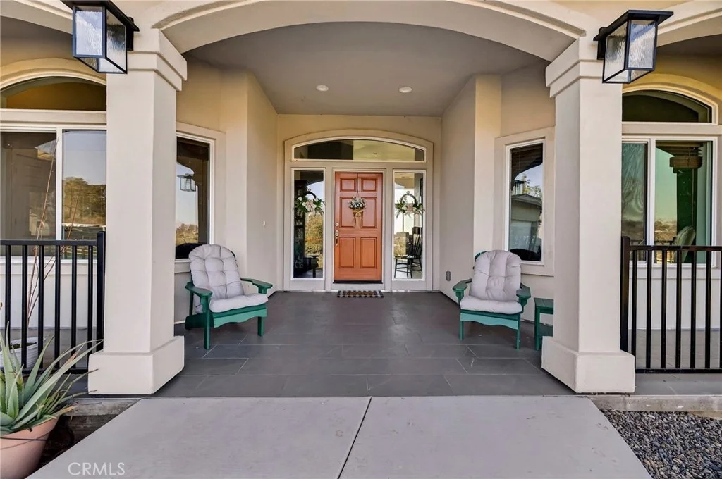 Photo of 4620 Sandpiper