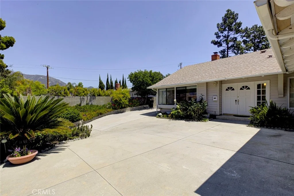 Photo of 6916 Estepa