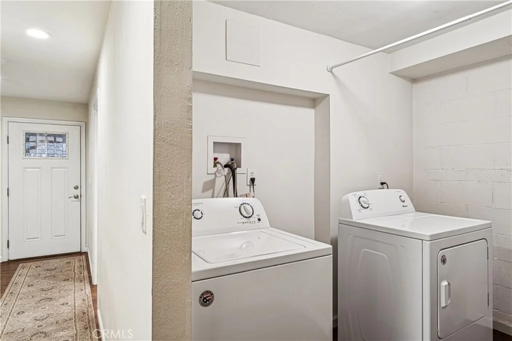 Photo of 355 Hartman Circle
