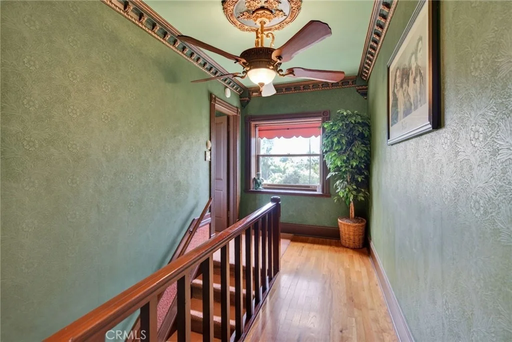 Photo of 2812 Ivy