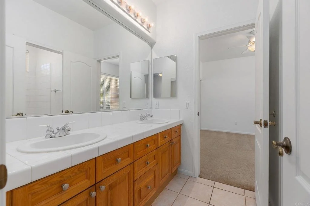 Photo of 2445 Southern Oak Road