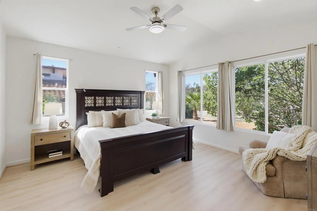 Photo of 4580 El Mirlo