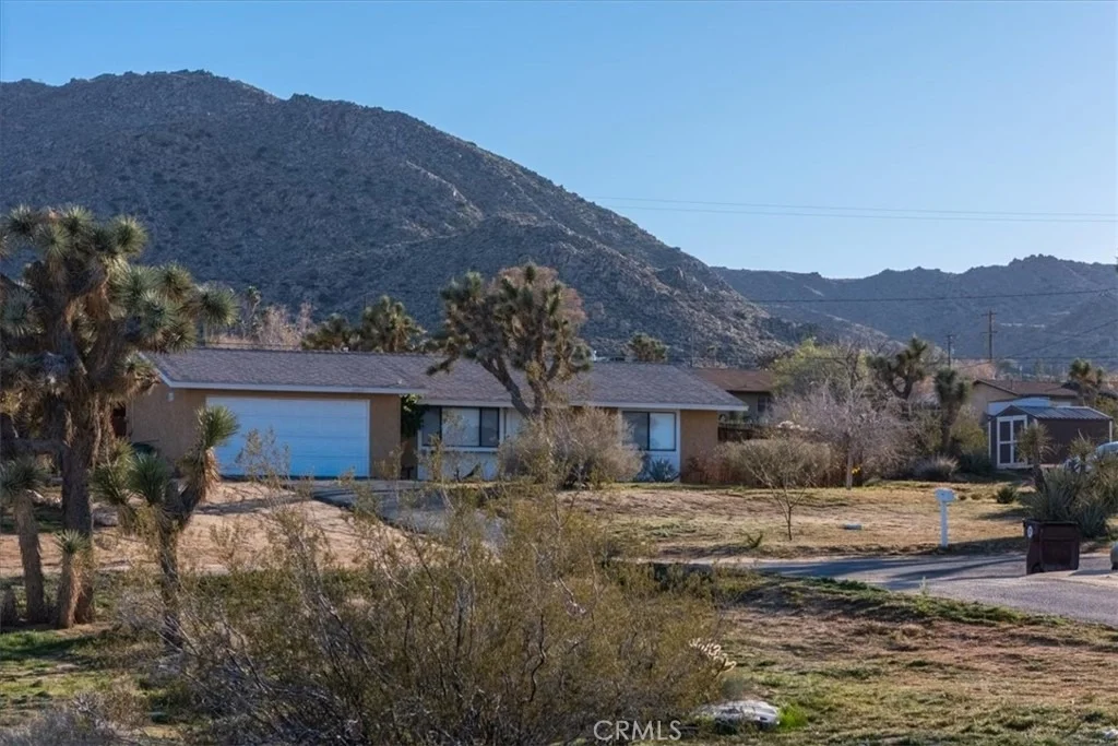 Photo of 60432 Latham Trail