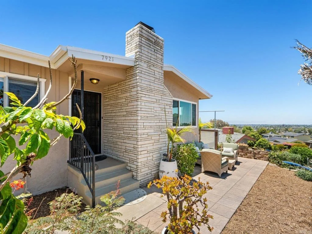 Photo of 7921 Cinnabar Drive