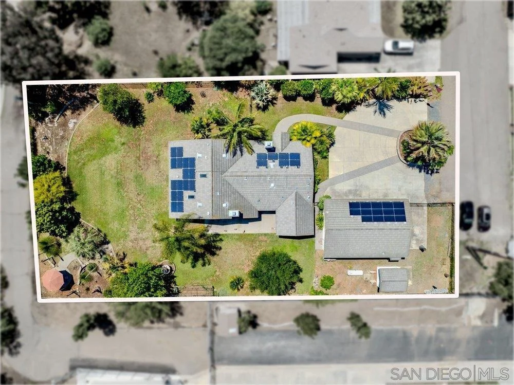 Photo of 411 Leclair