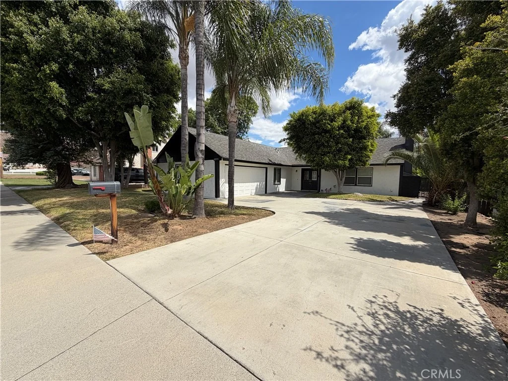 Photo of 5221 Dresden Place