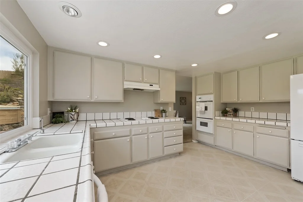 Photo of 1410 VALLEDA LANE