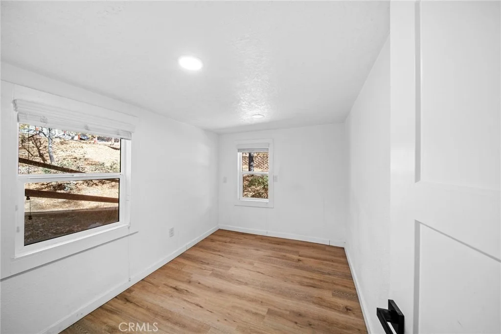 Photo of 180 Glen Avon Dr