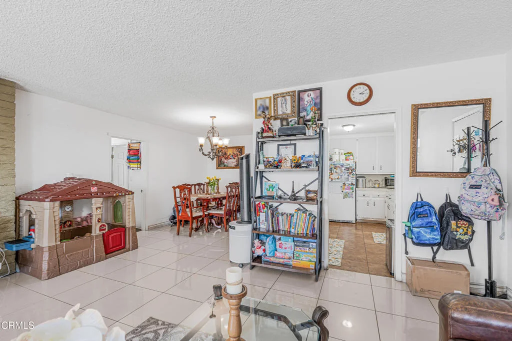 Photo of 1331 Edgewood Way