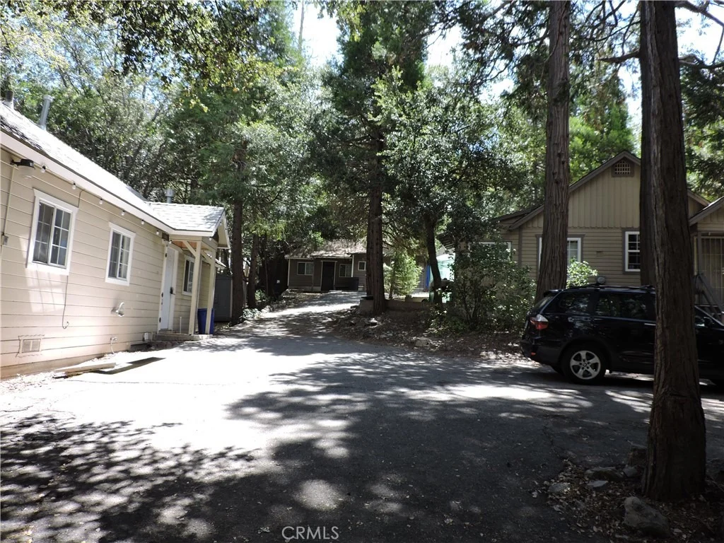 Photo of 657 Knoll