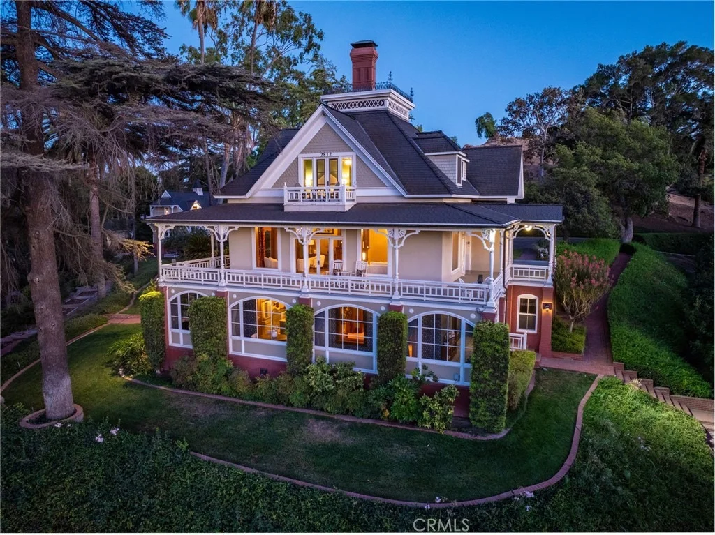 Photo of 2812 Ivy