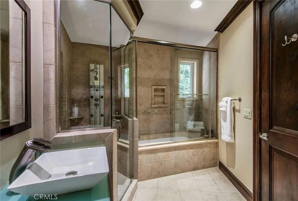 Photo of 1441 Robmar Drive