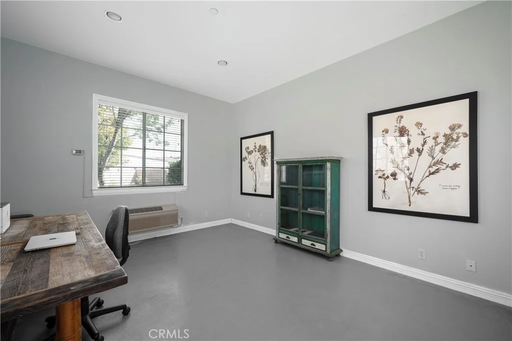 Photo of 26983 Pilgrim Road