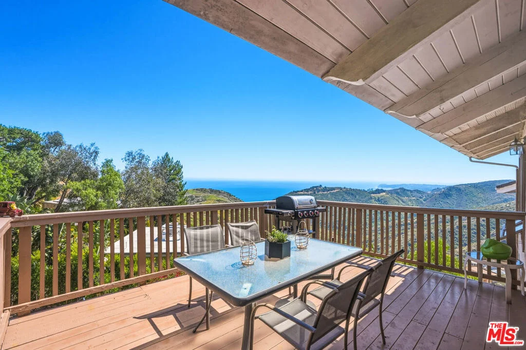 Photo of 2965 Seabreeze Drive