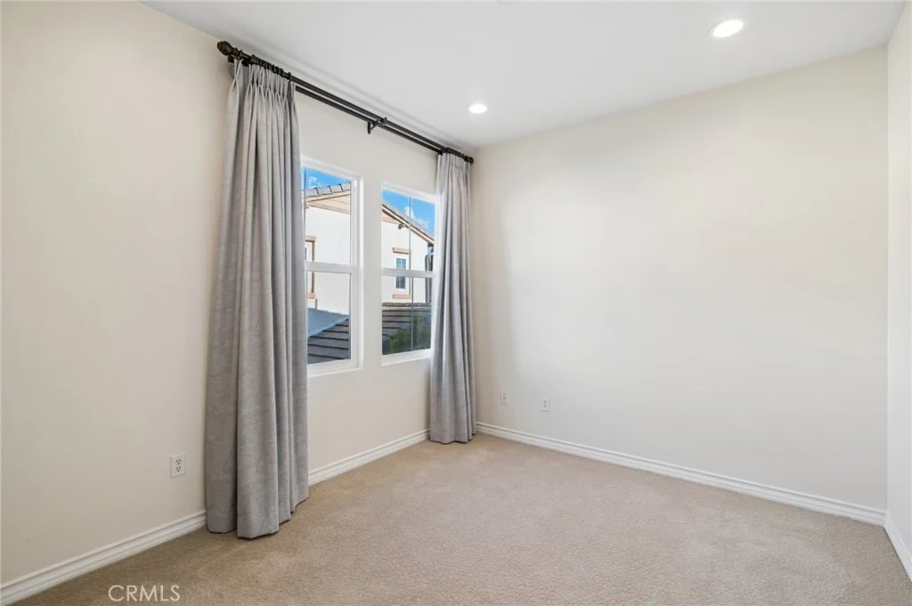 Photo of 62 Logan