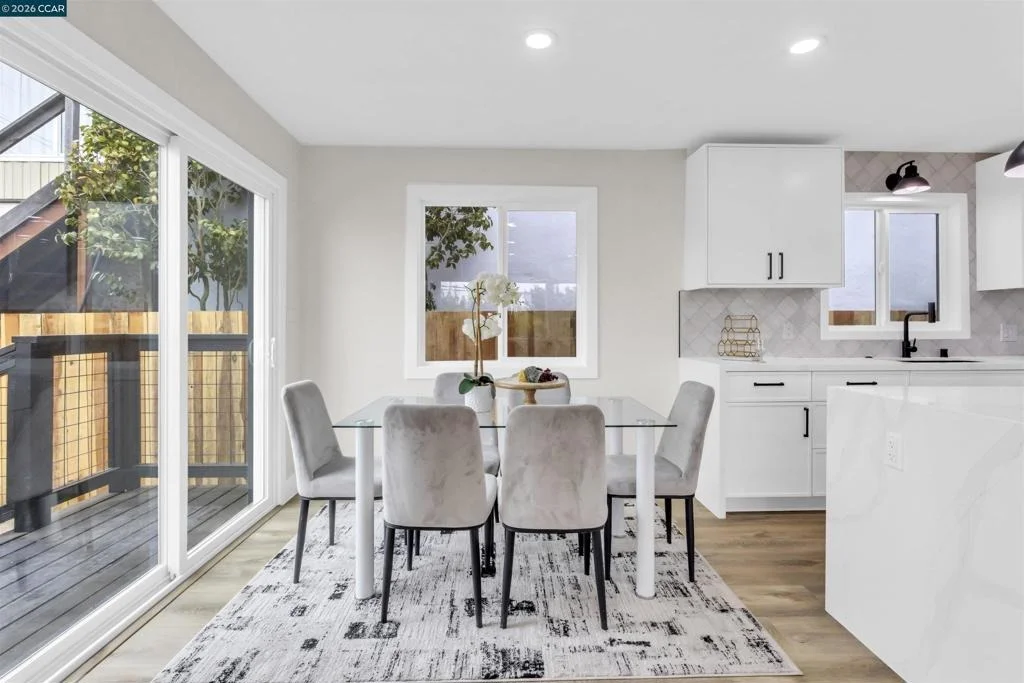 Photo of 2758 Del Monte Ave
