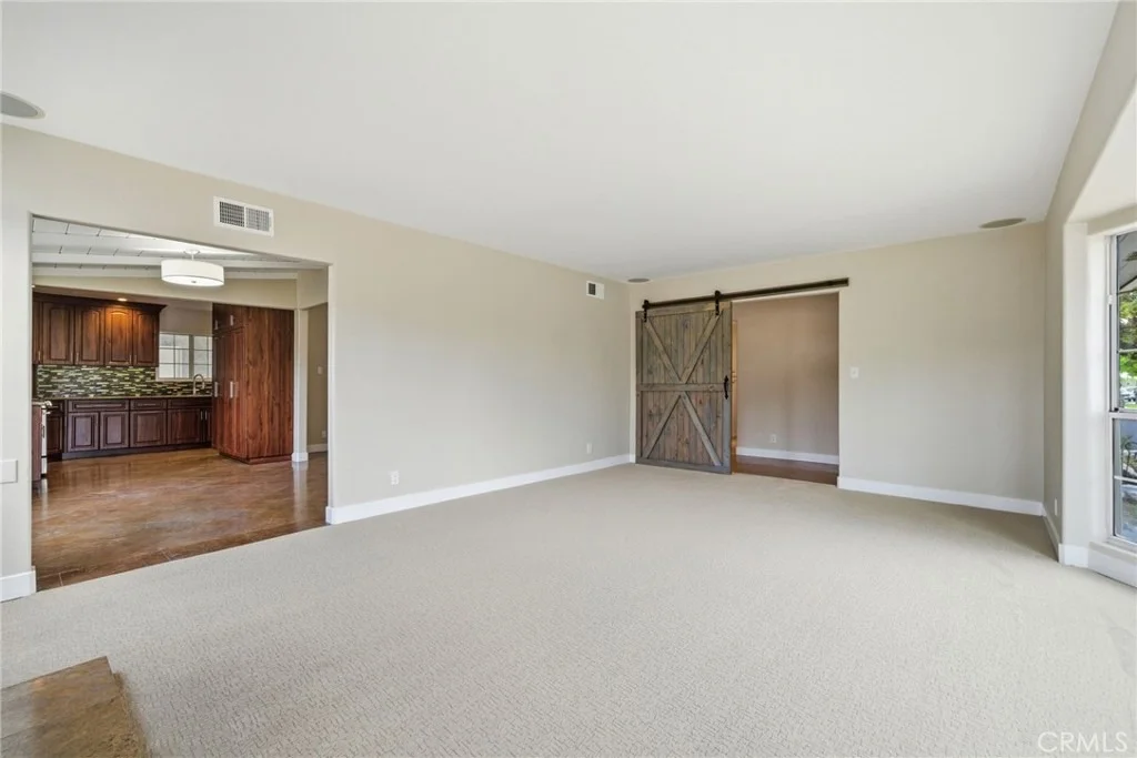 Photo of 741 N Handy Street