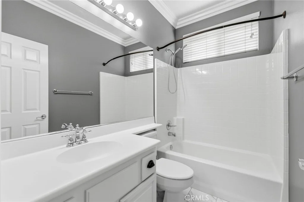 Photo of 1568 Vandagriff