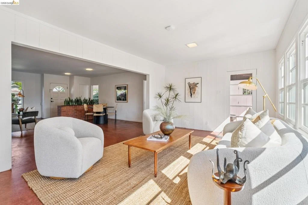 Photo of 201 Warwick Ave