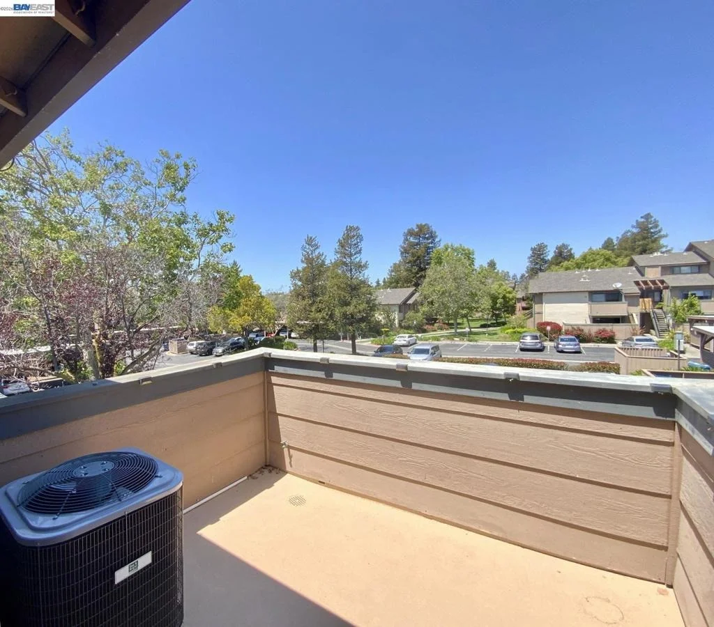 Photo of 277 Hackamore Cmn