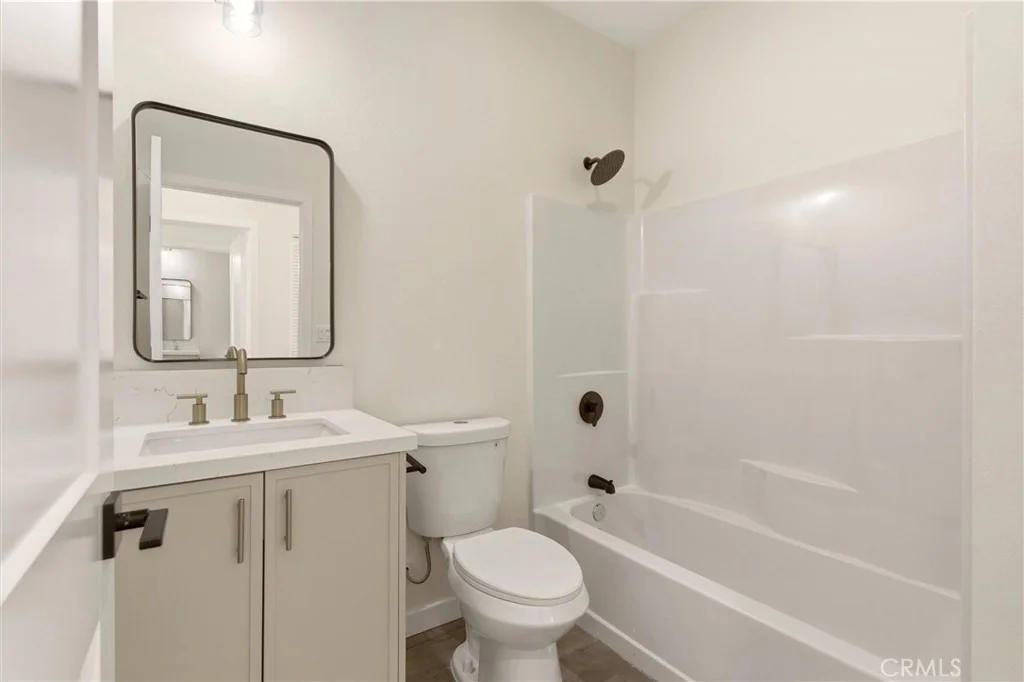 Photo of 2151 Euclid