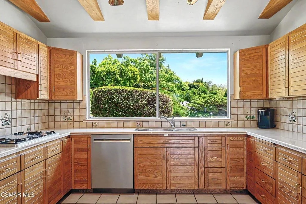 Photo of 195 Avocado Place