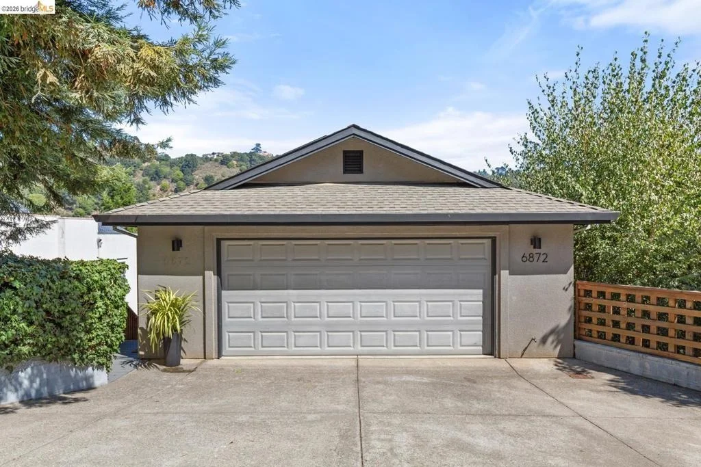 Photo of 6872 Sherwick Dr