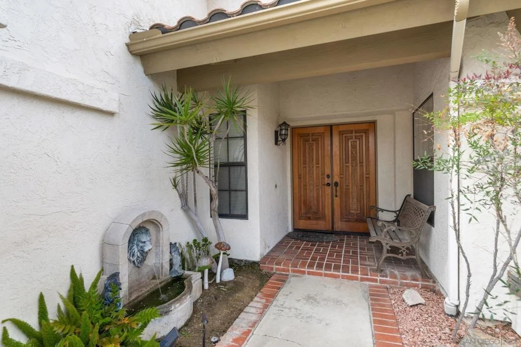 Photo of 2087 Balboa Cir.