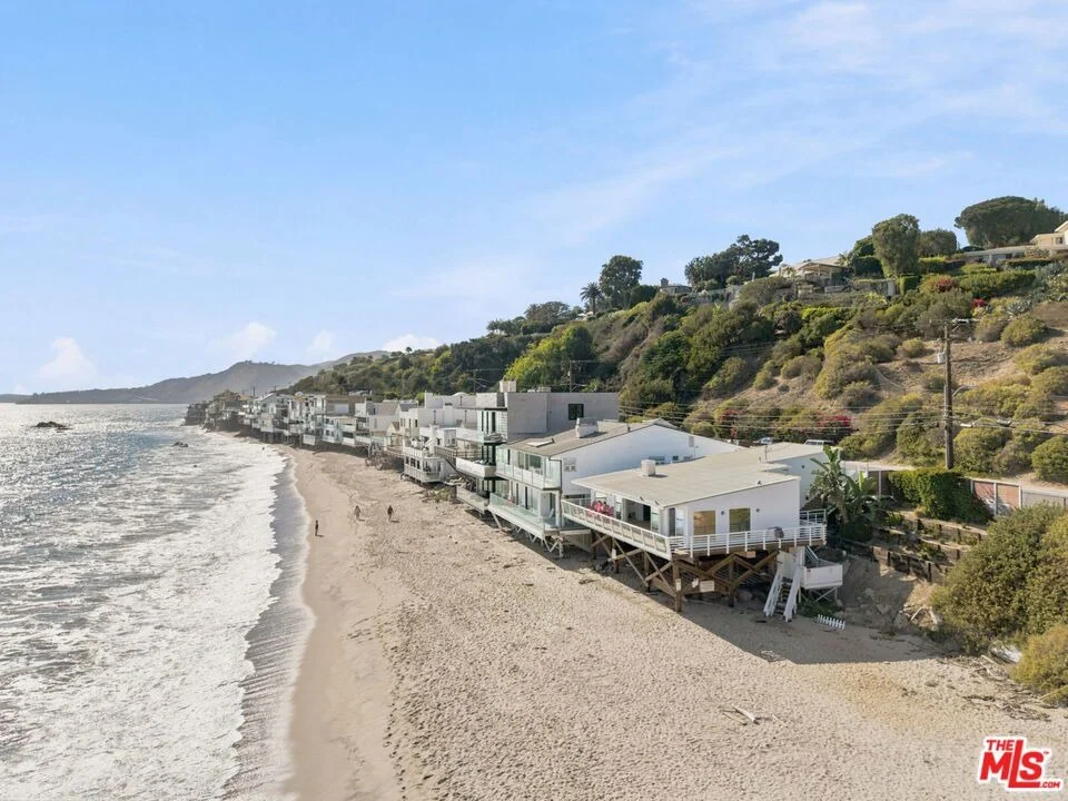 Photo of 24742 Malibu Road