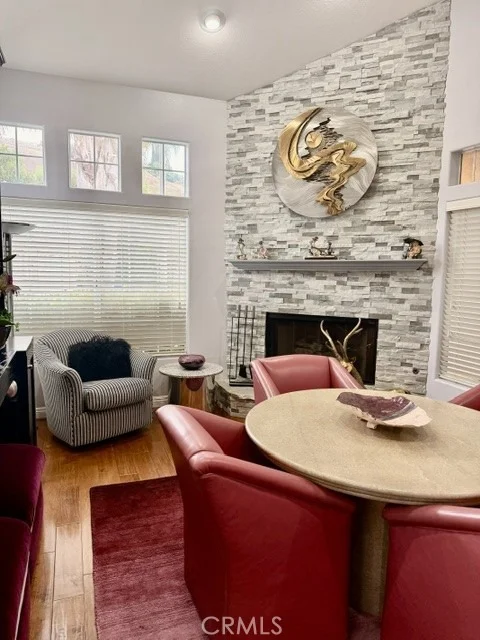 Photo of 3595 Mapleknoll