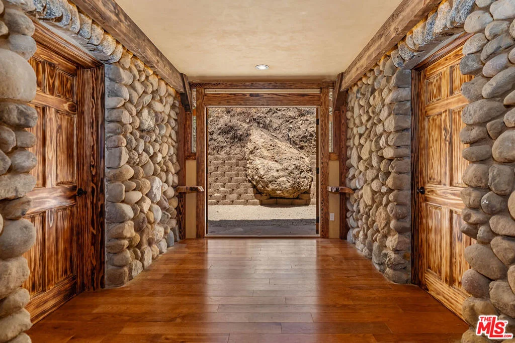 Photo of 2961 Gorge Road