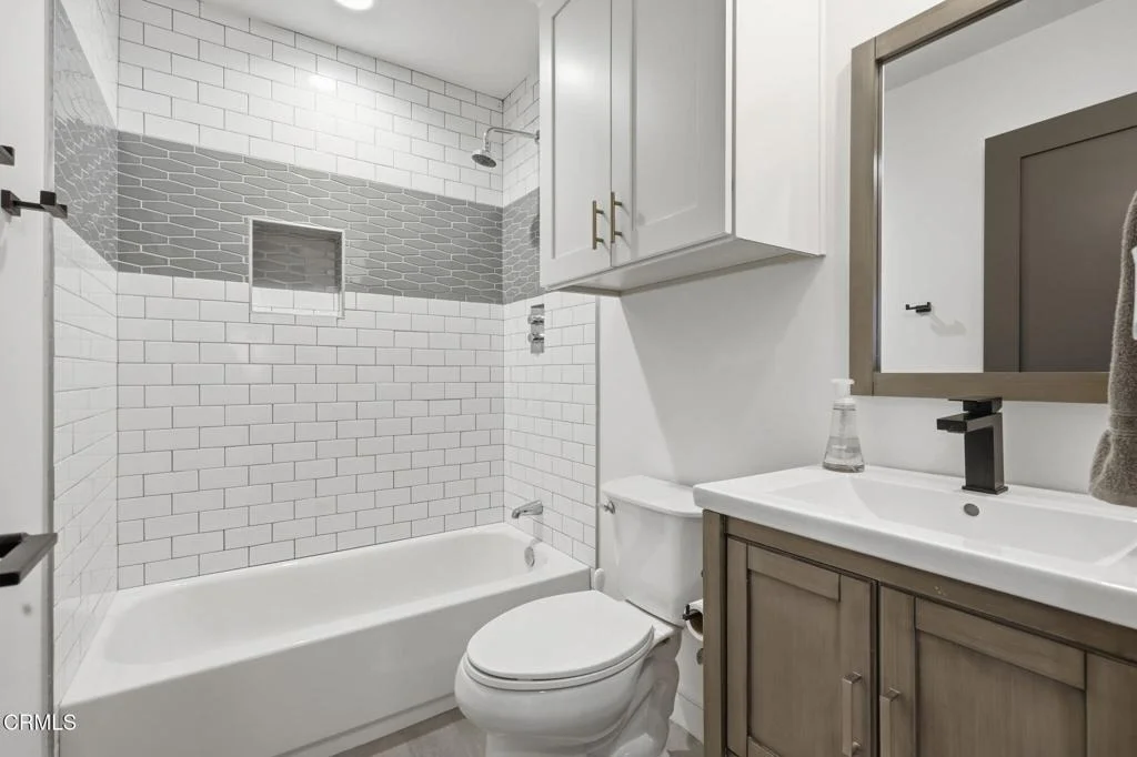 Photo of 3310 Foothill Road