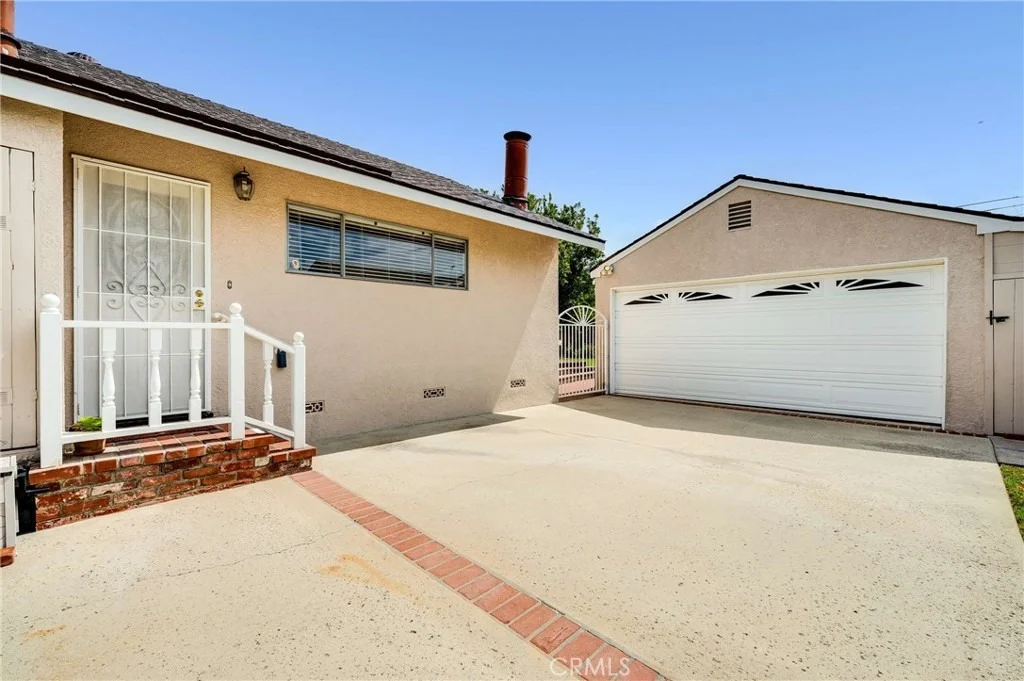 Photo of 4432 Stanbridge