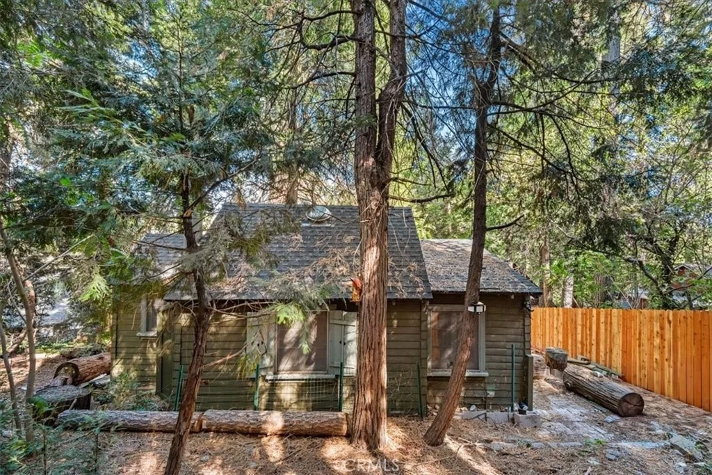 Photo of 650 Rose Hill