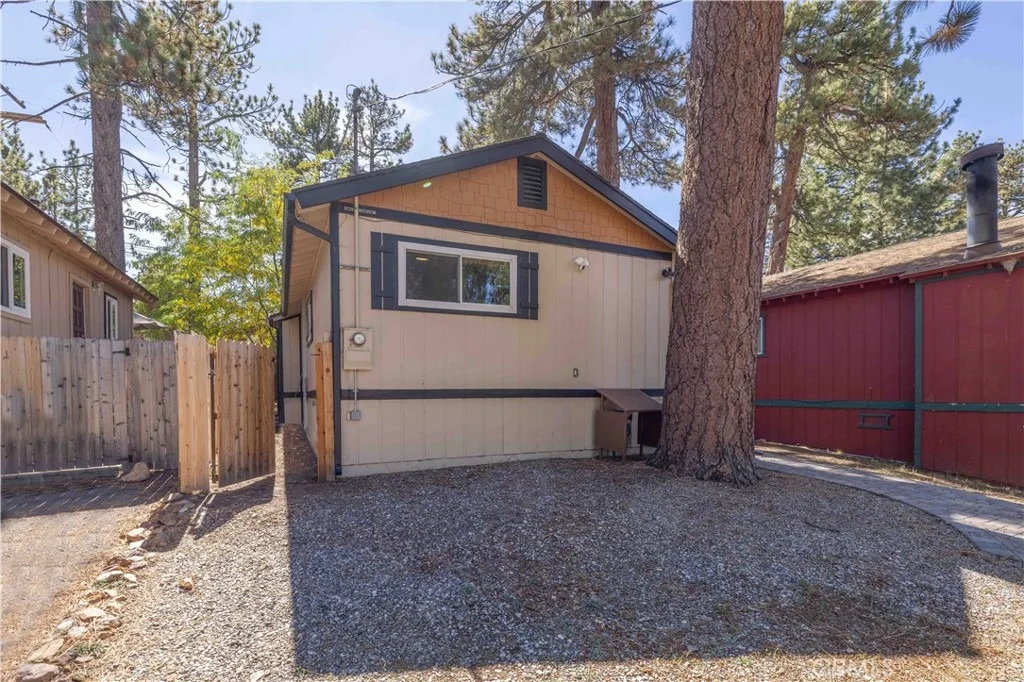 Photo of 667 Lintner Road
