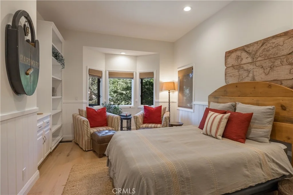 Photo of 27598 Meadow Bay
