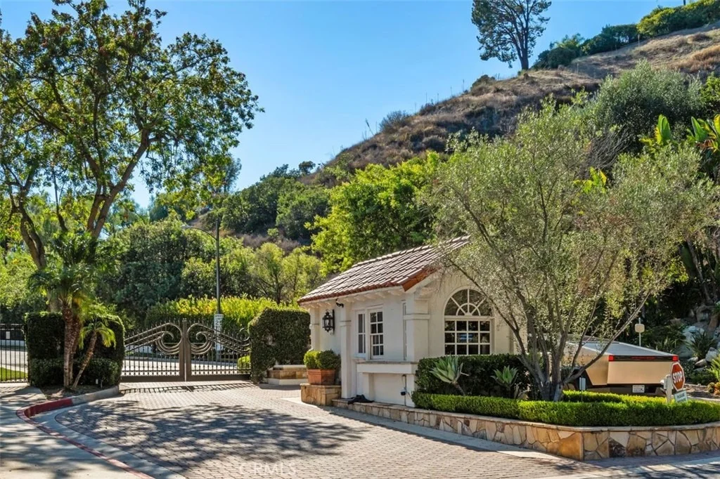 Photo of 24658 Cordillera Drive