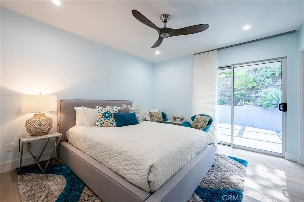 Photo of 2886 Crownview