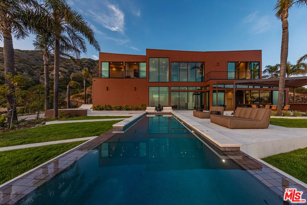 Photo of 4346 Avenida De La Encinal