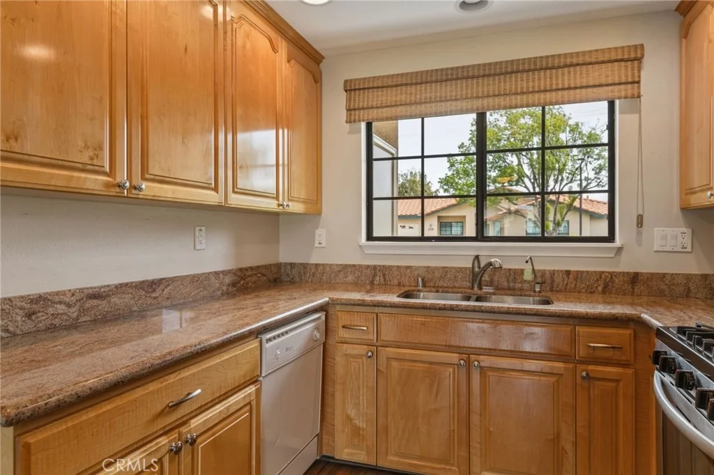 Photo of 1071 Merrill