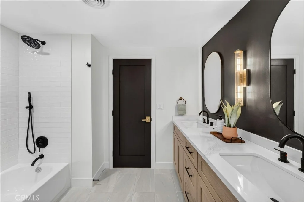 Photo of 35 Calle Escalon