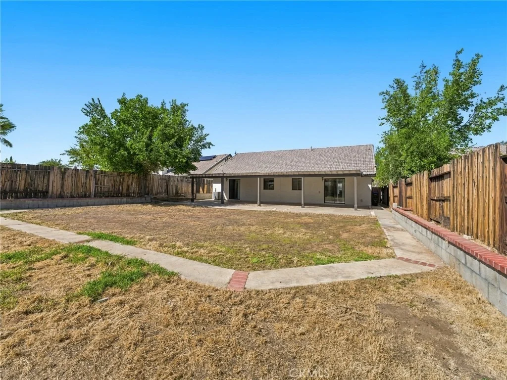 Photo of 37620 Robin Lane