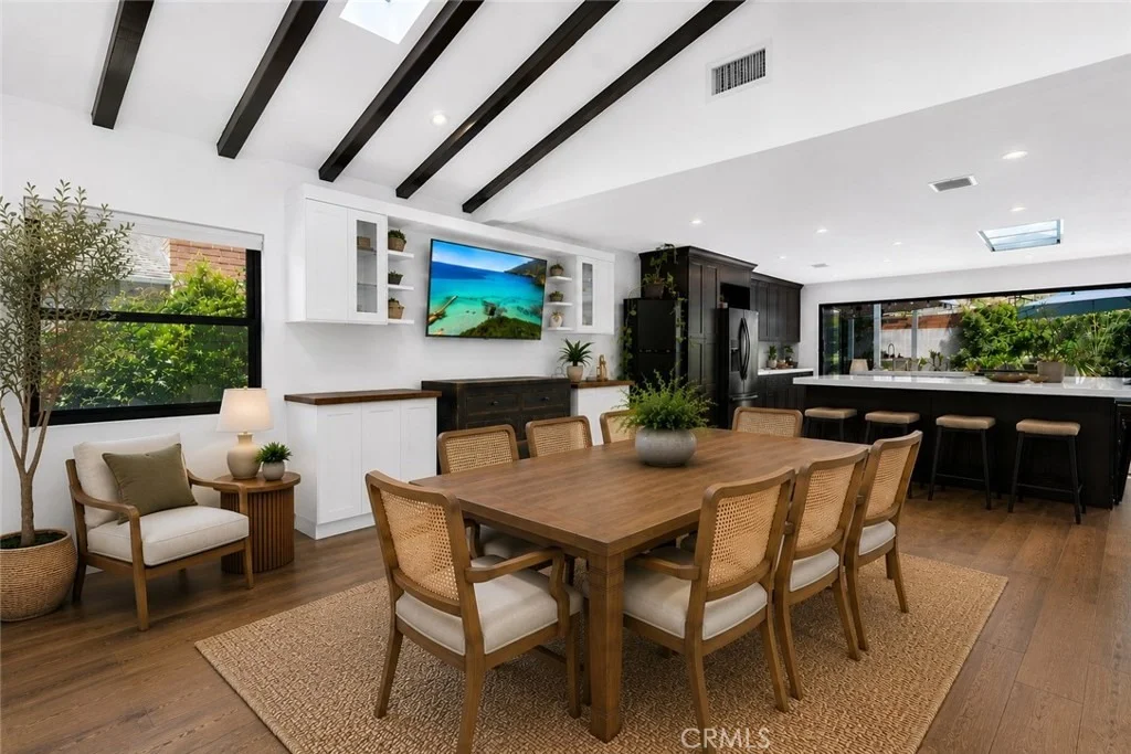 Photo of 2661 Oak Knoll Drive