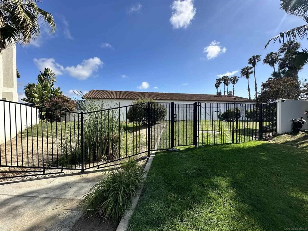 Photo of 3985 Carino Way