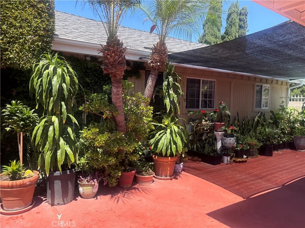Photo of 17841 Collins