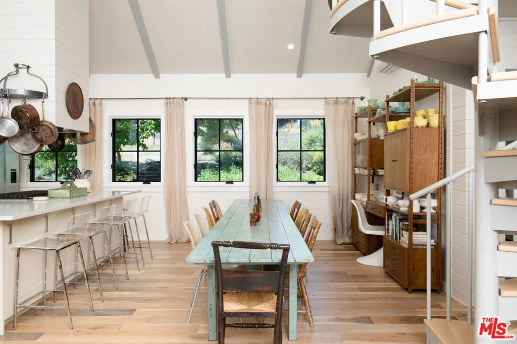 Photo of 8630 Santa Rosa Road